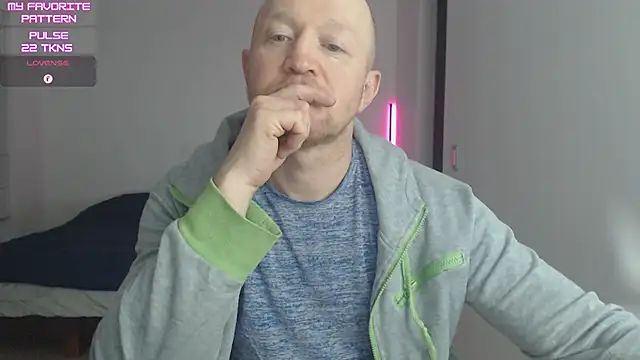 Snapshot of kevintyler69 chatting on 04/11/26, 03:58 kevintyler69 online show from 04/11/26, 03:58