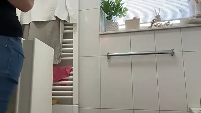 Snapshot of Viola_Beck chatting on 01/16/26, 10:30 Viola Beck online show from 01/16/26, 10:30