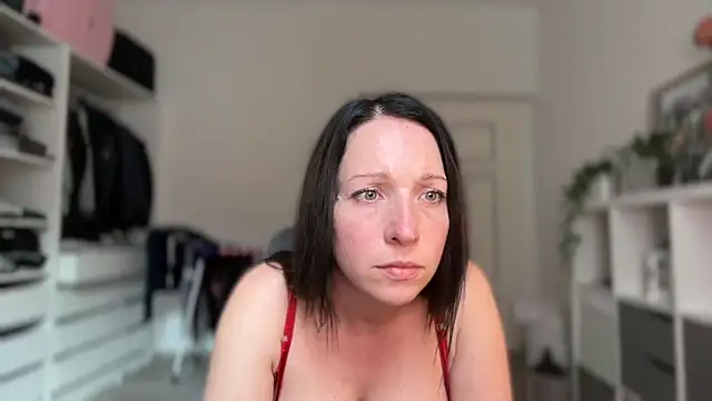 Viola Beck online show from 03/31/26, 03:25