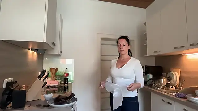 Viola Beck online show from 05/08/26, 10:19