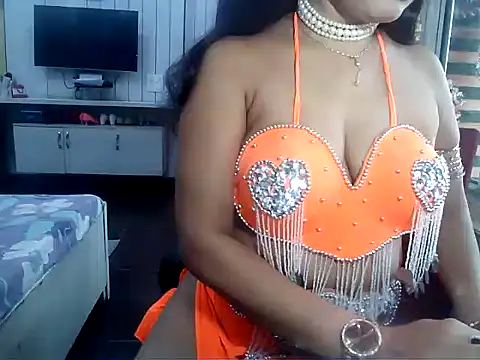 yourradhika online show from 11/21/25, 07:07