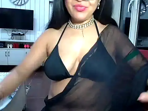 yourradhika online show from 04/04/26, 07:53