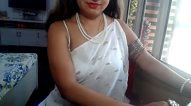 Snapshot of yourradhika chatting on 03/23/25, 05:00 yourradhika online show from 03/23/25, 05:00