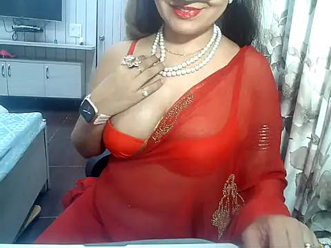 Snapshot of yourradhika chatting on 03/14/25, 05:57 yourradhika online show from 03/14/25, 05:57