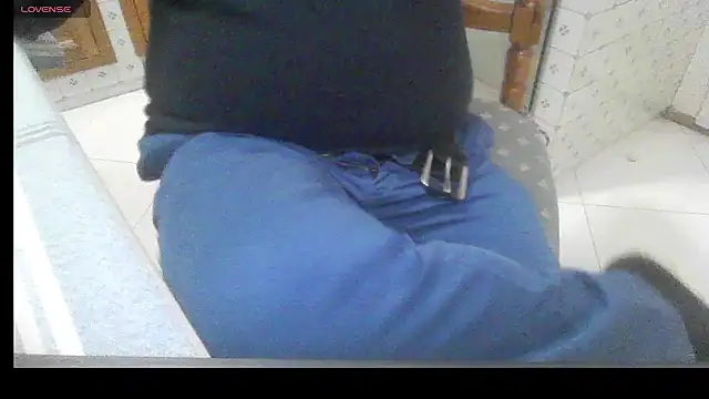 Snapshot of polloiw chatting on 02/15/26, 08:52 polloiw online show from 02/15/26, 08:52