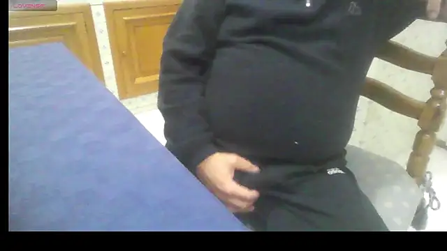 Snapshot of polloiw chatting on 03/03/26, 04:30 polloiw online show from 03/03/26, 04:30