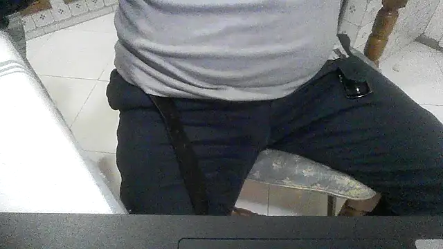 Snapshot of polloiw chatting on 10/19/25, 07:38 polloiw online show from 10/19/25, 07:38