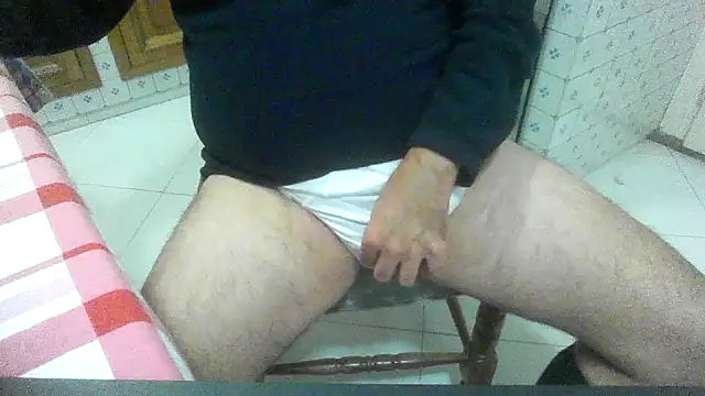 Snapshot of polloiw chatting on 10/15/25, 02:43 polloiw online show from 10/15/25, 02:43