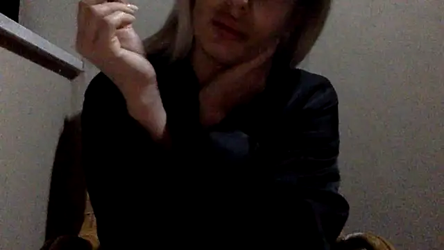 Snapshot of Carolababy3 chatting on 12/19/25, 05:21 Carolababy3 online show from 12/19/25, 05:21