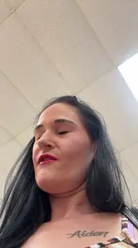 Snapshot of lolabunny9 chatting on 03/20/25, 04:09 lolabunny9 online show from 03/20/25, 04:09