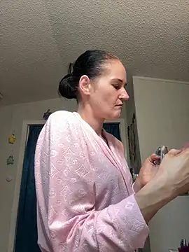 Snapshot of lolabunny9 chatting on 03/14/25, 02:08 lolabunny9 online show from 03/14/25, 02:08