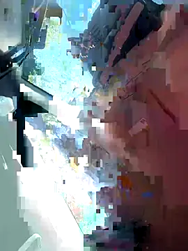 Snapshot of lolabunny9 chatting on 10/15/25, 02:25 lolabunny9 online show from 10/15/25, 02:25