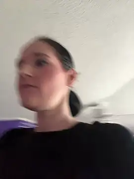 Snapshot of lolabunny9 chatting on 02/09/25, 06:16 lolabunny9 online show from 02/09/25, 06:16