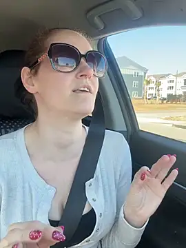 lolabunny9 online show from 02/06/26, 07:10