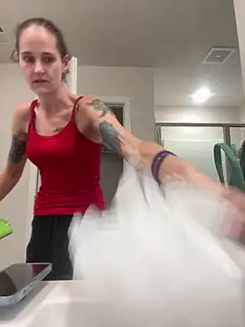 Snapshot of lolabunny9 chatting on 09/23/25, 06:48 lolabunny9 online show from 09/23/25, 06:48