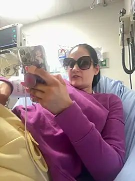 Snapshot of lolabunny9 chatting on 03/21/25, 05:02 lolabunny9 online show from 03/21/25, 05:02