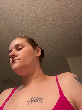 lolabunny9 online show from 06/26/26, 02:45