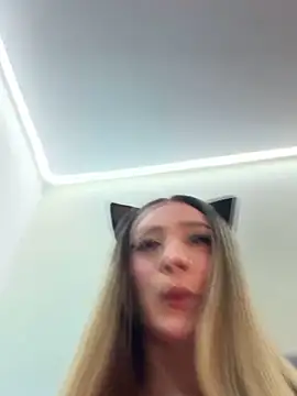 bunny bicht online show from 03/05/26, 12:29