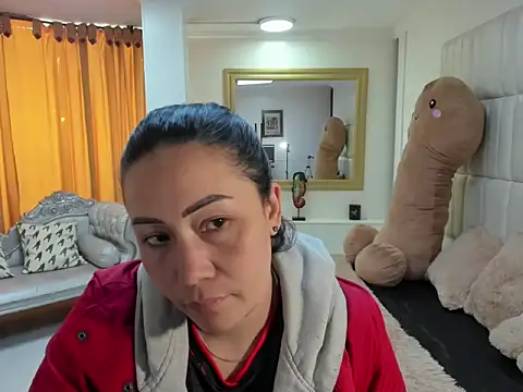 gaby trent online show from 11/10/25, 01:27