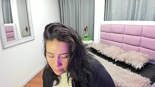 gaby trent online show from 07/09/26, 10:15