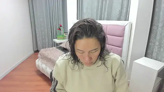 gaby trent online show from 07/16/26, 10:01