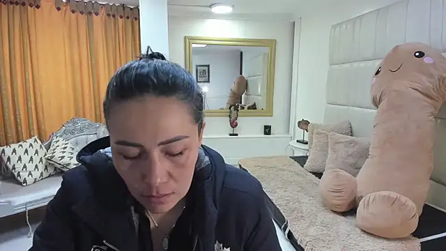 gaby trent online show from 11/14/25, 12:42