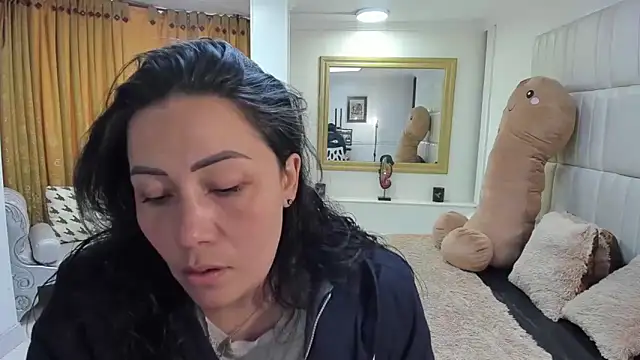 gaby trent online show from 11/06/25, 02:54