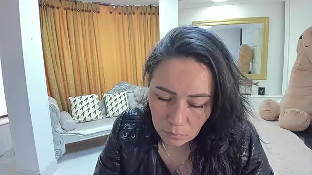 gaby trent online show from 10/25/25, 02:07