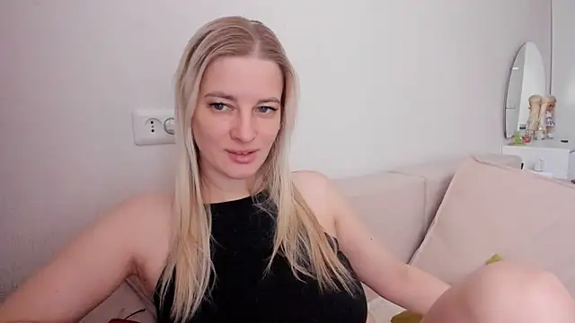 Snapshot of HILT_ON chatting on 01/10/26, 04:52 HILT ON online show from 01/10/26, 04:52