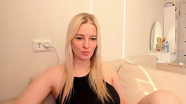 Snapshot of HILT_ON chatting on 02/19/26, 09:28 HILT ON online show from 02/19/26, 09:28