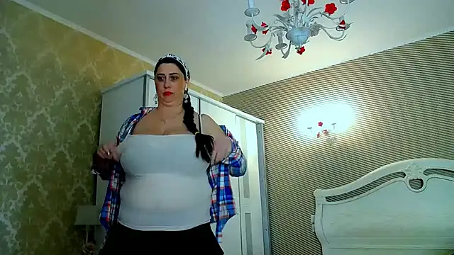 Evelyn Shy online show from 02/26/25, 10:05