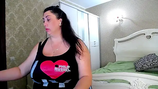 Evelyn Shy online show from 09/23/25, 06:20