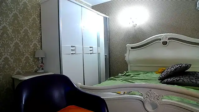 Evelyn Shy online show from 02/14/25, 01:08