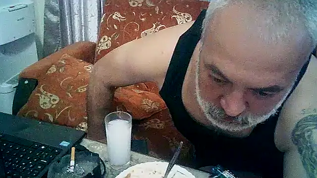 Snapshot of husoizmir chatting on 03/22/25, 08:48 husoizmir online show from 03/22/25, 08:48
