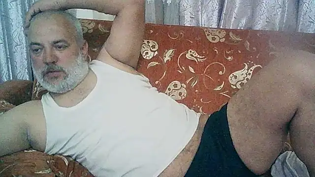 Snapshot of husoizmir chatting on 03/17/25, 06:11 husoizmir online show from 03/17/25, 06:11