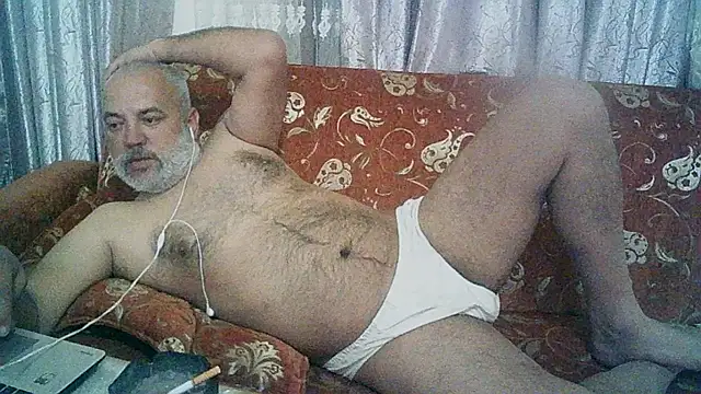Snapshot of husoizmir chatting on 03/12/25, 01:47 husoizmir online show from 03/12/25, 01:47