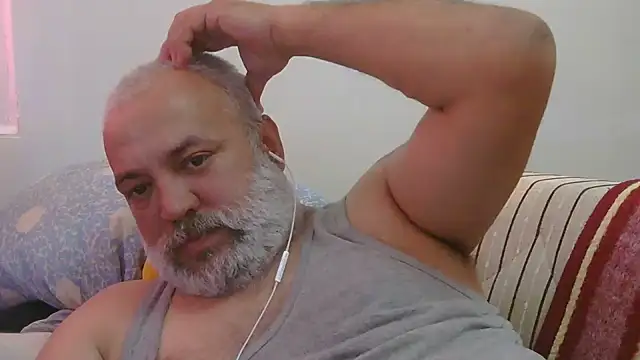 Snapshot of husoizmir chatting on 06/07/26, 03:17 husoizmir online show from 06/07/26, 03:17