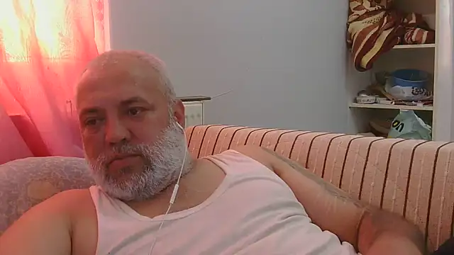 Snapshot of husoizmir chatting on 07/05/26, 11:17 husoizmir online show from 07/05/26, 11:17