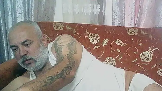 Snapshot of husoizmir chatting on 03/15/25, 08:26 husoizmir online show from 03/15/25, 08:26