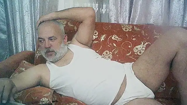 Snapshot of husoizmir chatting on 03/14/25, 08:17 husoizmir online show from 03/14/25, 08:17