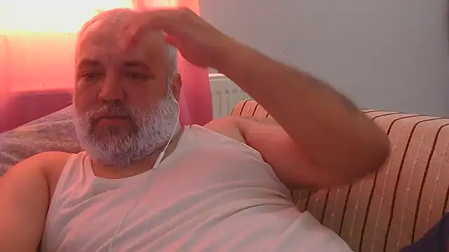 Snapshot of husoizmir chatting on 07/13/26, 10:36 husoizmir online show from 07/13/26, 10:36