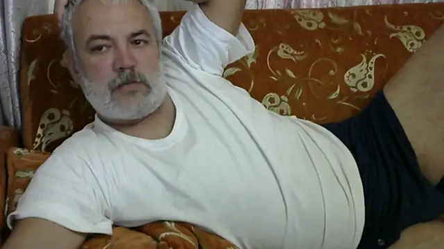 Snapshot of husoizmir chatting on 02/21/25, 12:49 husoizmir online show from 02/21/25, 12:49