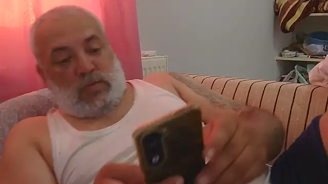 Snapshot of husoizmir chatting on 07/08/26, 01:45 husoizmir online show from 07/08/26, 01:45