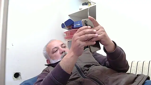 husoizmir online show from 05/04/26, 01:25