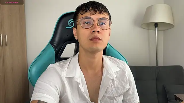 LeaneSeb online show from 03/09/26, 06:33