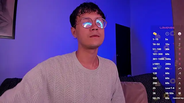 Snapshot of LeaneSeb chatting on 01/10/26, 11:22 LeaneSeb online show from 01/10/26, 11:22