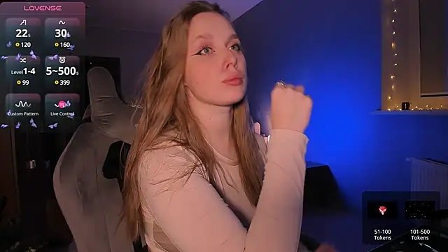 Snapshot of Rachel_Ro chatting on 12/04/24, 11:19 Rachel Ro online show from 12/04/24, 11:19