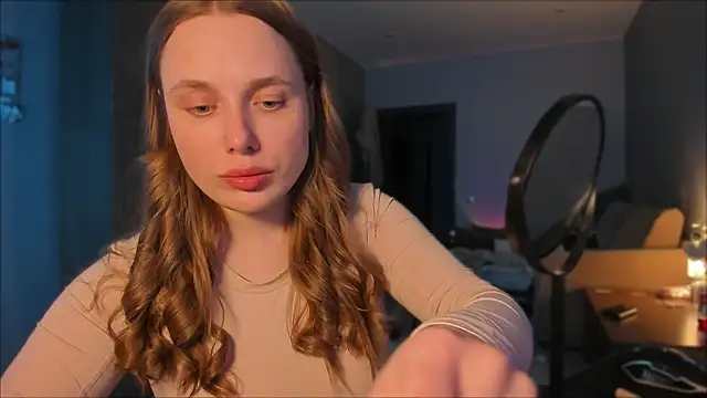 Snapshot of Rachel_Ro chatting on 01/15/25, 08:48 Rachel Ro online show from 01/15/25, 08:48