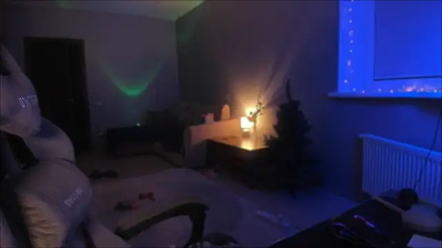 Snapshot of Rachel_Ro chatting on 12/18/24, 02:10 Rachel Ro online show from 12/18/24, 02:10