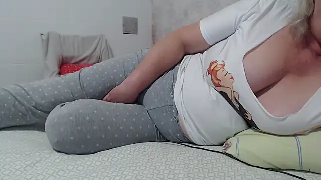 Miss Night21 online show from 10/22/25, 07:08